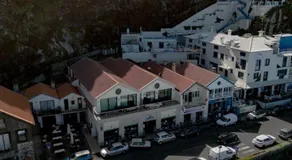 Ocean Breeze Apartment - Image 5