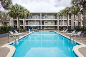 Casa Bella Inn and Suites - Image 5