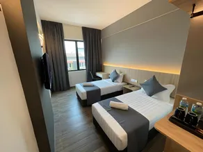 DJ Citi Plaza Hotel & Suites - Image 2
