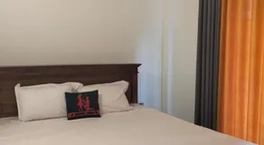 Rose Apartment - Image 2
