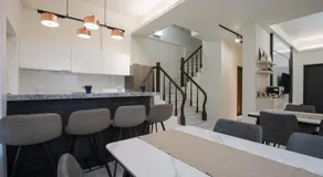 M2 Villa - Image 3
