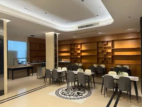 Kana Business Hotel (Zhanjiang Haitian Park Yingzhan Holiday Plaza) - Image 4