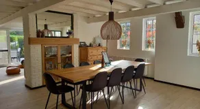 Spacious Family Holiday Home - Image 5