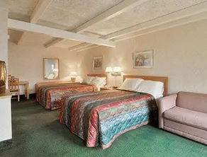 Days Inn by Wyndham St. Louis North - Image 5