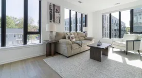 Landing Spectacular 2BD Gym Rooftop Lounge - Image 3
