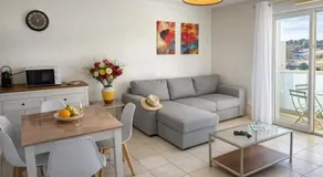 Jardin de Thémis, T2, 4P, Parking, Terrasse - Image 2