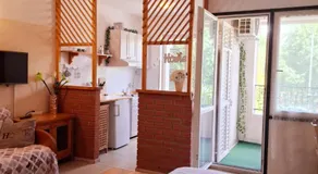 House Kate - Image 2