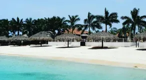 Tropical Haven in Discovery Bay - 6 Bedroom Villa - Image 2