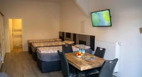 Race & Rest Apartments - Image 5