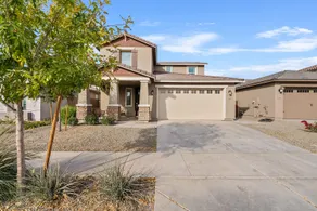 Luxe Queen Creek Home with Pool, Yard, Work Station - Image 4