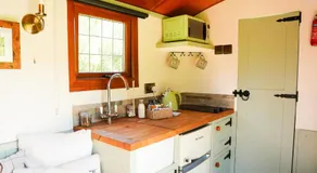 Woodend Hideaway - Image 3