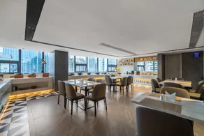 Home Inn Plus Chongqing Guanyinqiao Hongqihegou Light Rail Station - Image 2