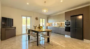 Amira Star Luxury Penthouse - Image 2
