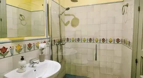 Carmona Center Apartment - Image 2
