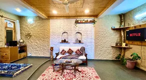 Rustic Roots Home Stay - Image 4