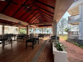 Mersing Beach Resort - Image 4