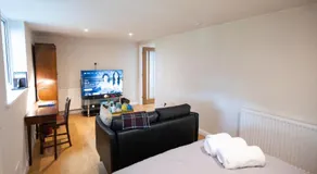 Aethelred Annexe - New Build with Full Amenities - Image 2