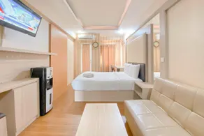 Comfort Studio at Candiland Apartment By Travelio - Image 2