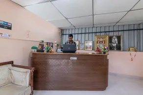 OYO Debut Hotels And Resorts - Image 5