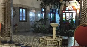 Riad Les Chrifis Navette Aéroport 24 sur 24 - Image 3