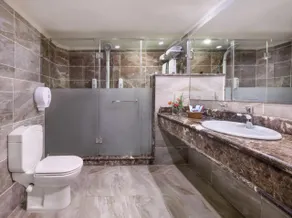 Eastern Al Montazah Hotel - Image 2