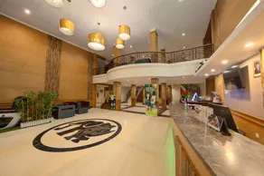 Safari Resort - Image 4