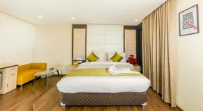 The Onyx Hotel - Image 2