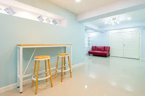 Auravintage House - Image 2