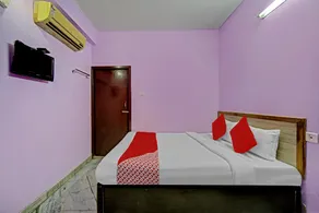 SPTO ON 72757 Gold Guest House - Image 2