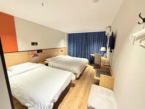 Intercity Premium Hotel - Image 2