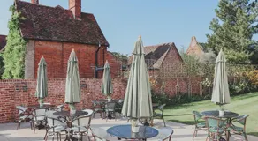 The Red Lion - Image 5