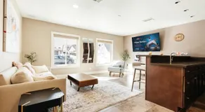 Fabulous Oasis in Las Vegas with Tesla Charger - Image 4