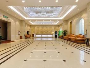 Binyue Hotel - Image 2