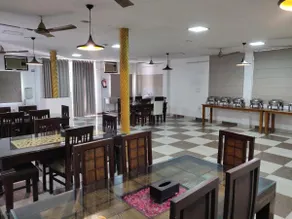 Sangvi Palace Hotel - Image 3