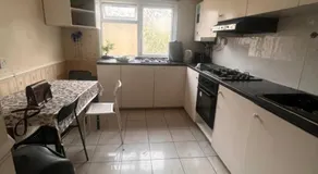Budget Rooms & Beds in London - Image 3