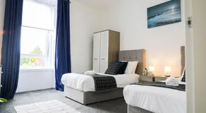 Glasgow, Bothwell, 3 bed, Suitable for Long Stays - Image 2