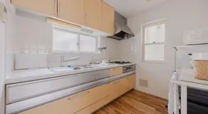 Entire Sangenjaya Home, 2 stops to Shibuya, Good access to Shinjuku, Direct Access to Harajuku, 8 minutes by bus T61 to Kitazawa 下北沢, Lani's Place at Sangenjaya - Image 5