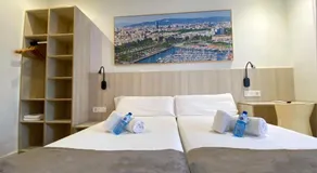Hostal BESTPRICE Barcelona Stadium - Image 2