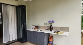 Entire Villa with Pool Vic Falls - Image 5