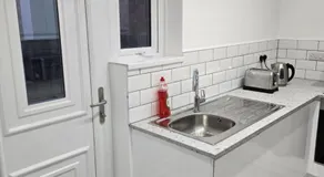 Realwood Homes- Broomhill Road - Image 2