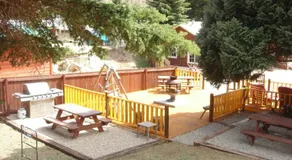 Three Bears Lodge - Image 5