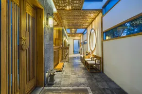 Lakeside Villa - Image 5