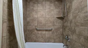 Baymont by Wyndham McAlester Hwy 69 - Image 5
