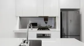 Lumière Riverside One Bedroom Apartment In Ryde With Queen Bed and Free Parking Close to Train & Ferry & Cafes - Image 4
