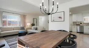 5-Bedrooms! Stylish and Modern Home, Pets Welcome! - Image 2