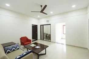 Mayfair Service Apartments - Image 2