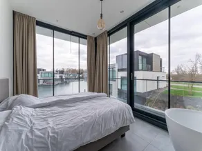 Waterfront holiday home in Arnemuiden - Image 2