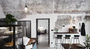 Long Story Short Hostel & Café - Image 2
