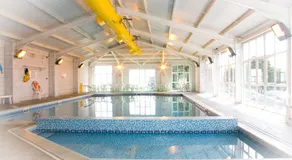 Polean Farm Old Farmhouse - With Large Jacuzzi, Games Room, Near the Sea and with Free Access to a Nearby Pool - Image 3