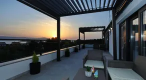 Golden Horizon Residence-Peaceful Oasis with Pool Near the Sea - Image 4